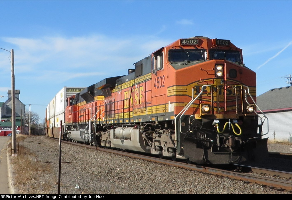 BNSF 4502 East